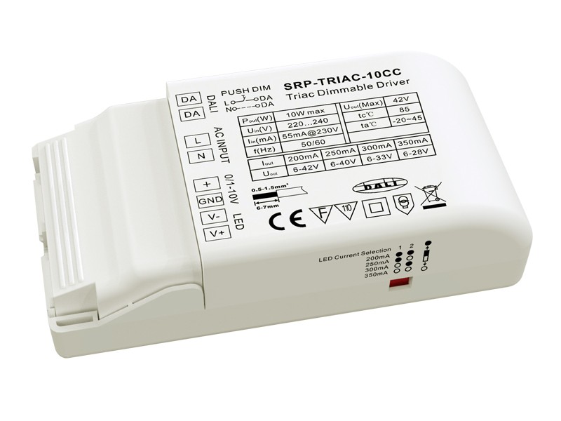 Dimmer triac outlet led